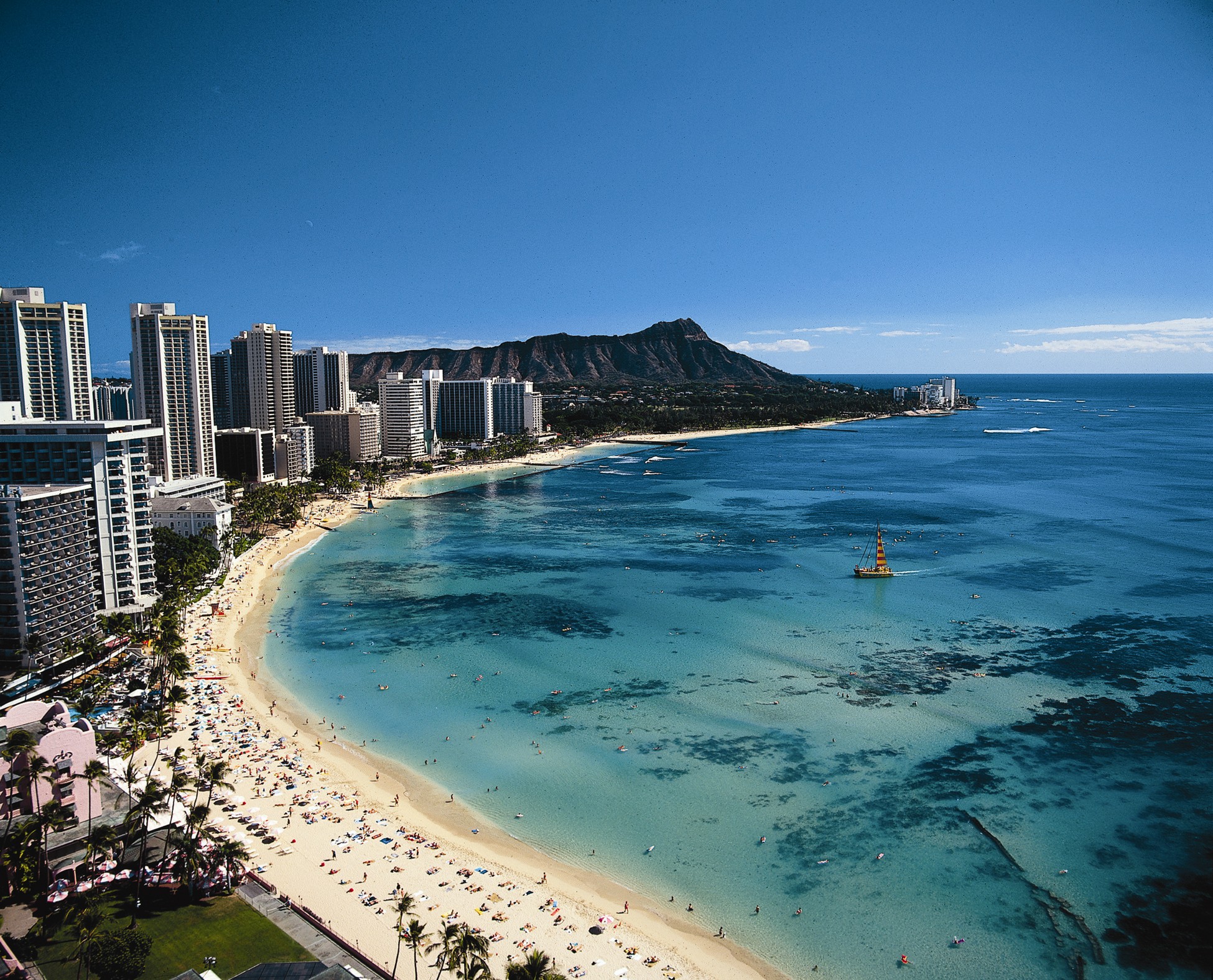 HR_Hawaii_WaikikiBeach%20Aerial.jpg